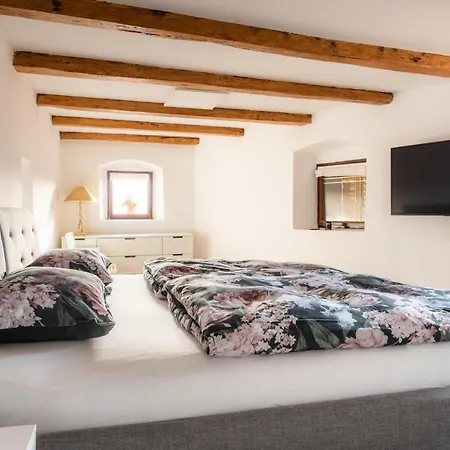 Irena Great For A Family With Free Parking And Ev Station *