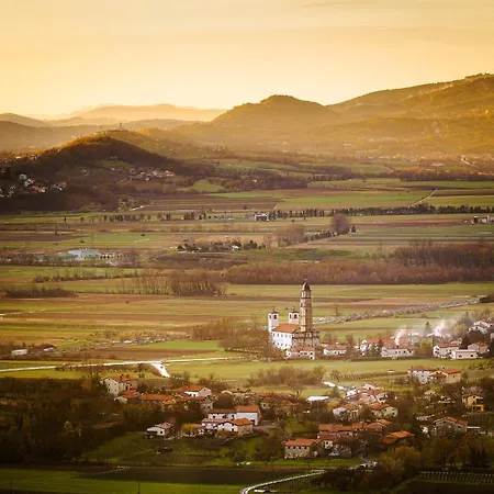 Апартаменты Irena Great For A Family With Free Parking And Ev Station Айдовшчина