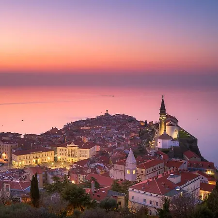 Irena Great For A Family With Free Parking And Ev Station Appartement *