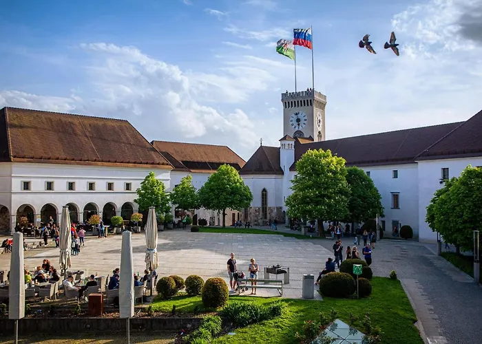 Irena Great For A Family With Free Parking And Ev Station